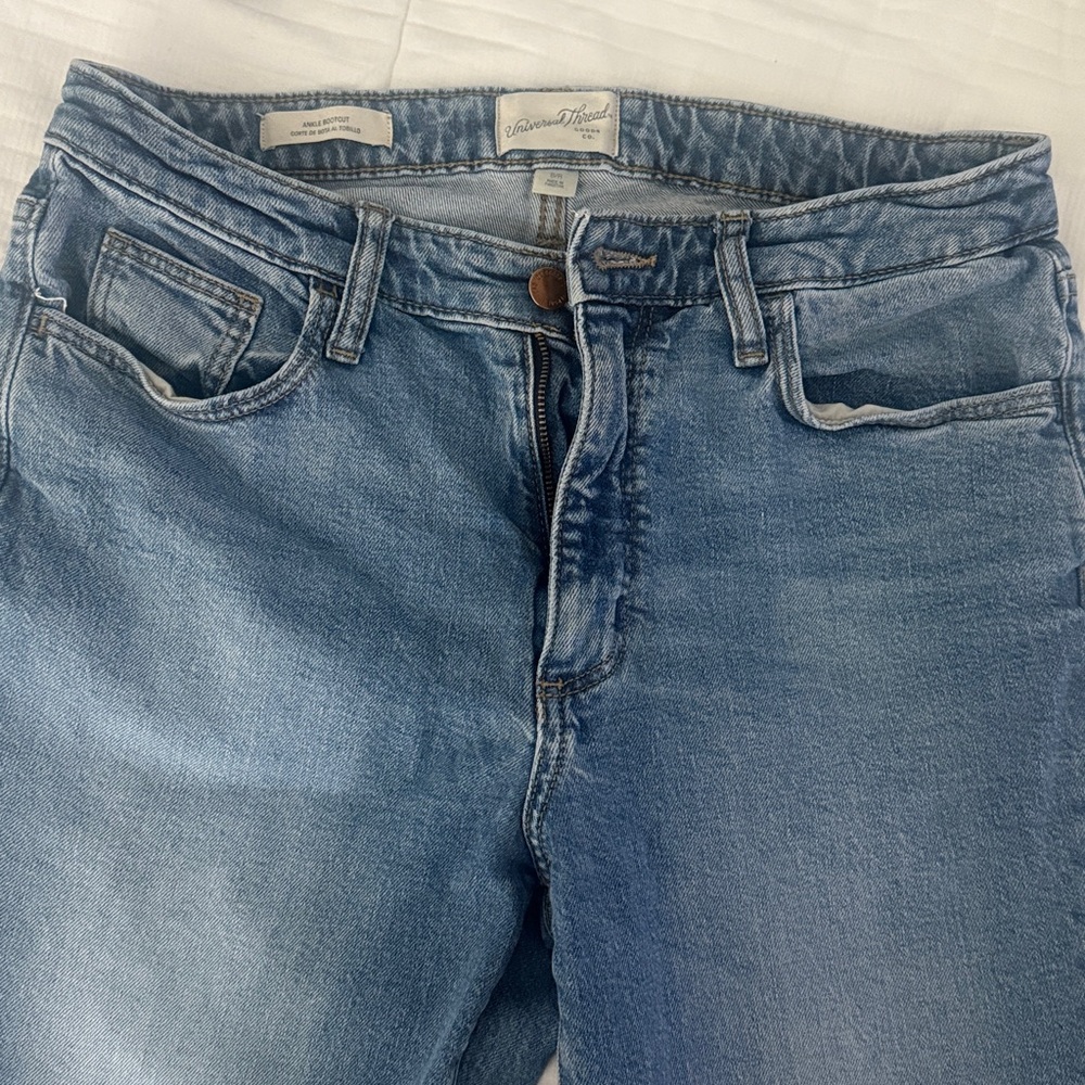 Denim High-Waisted Jeans